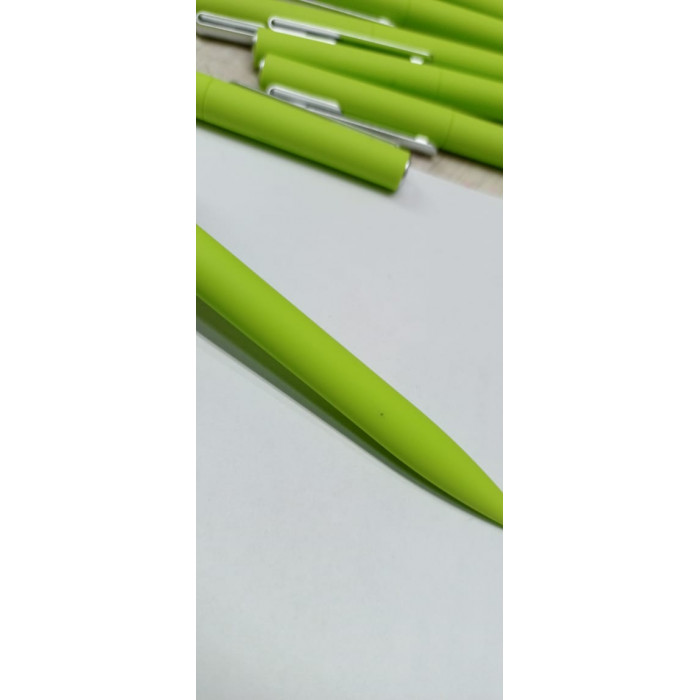 Ручка шариковая пластиковая Bon с покрытием soft touch, зеленое яблоко (Р)