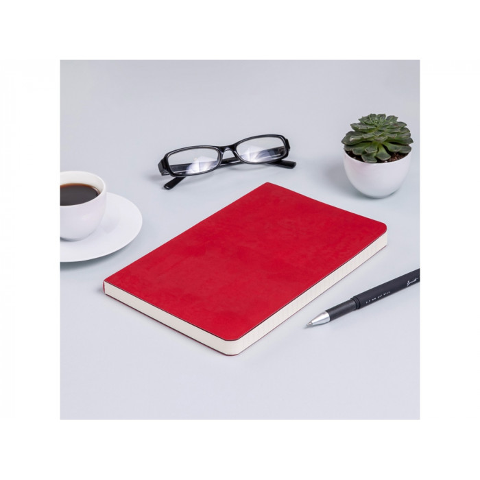Ежедневник А5 недатированный Megapolis Velvet Flex, ярко-бордовый
