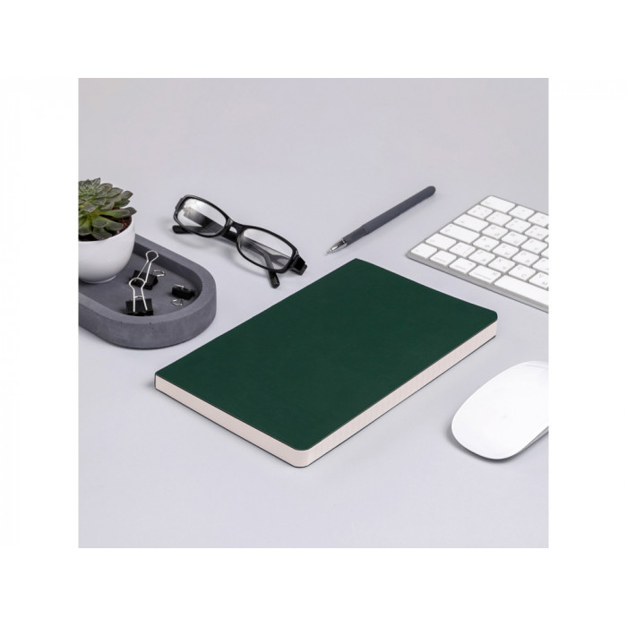 Ежедневник А5 недатированный Megapolis Velvet Flex, темно-зеленый