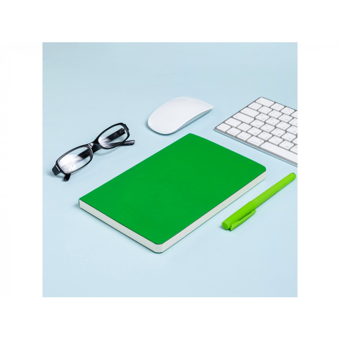 Ежедневник А5 недатированный Megapolis Velvet Flex, зеленый флуор