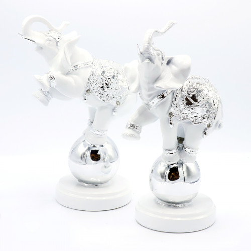 Набор статуэток "Слоны на шарах"